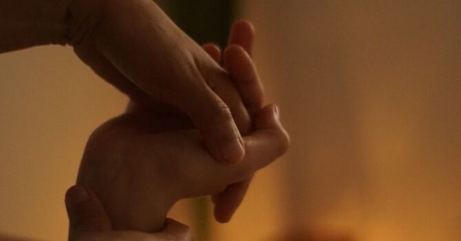 60 MIN DEEP TISSUE MASSAGE